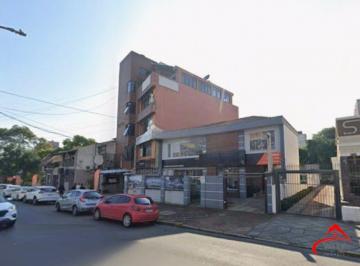 Casa · 300m² · 3 Quartos · 8 Vagas · Casa com 3 quartos, 3 banheiros, 300m² e 8 vagas no Menino Deus.