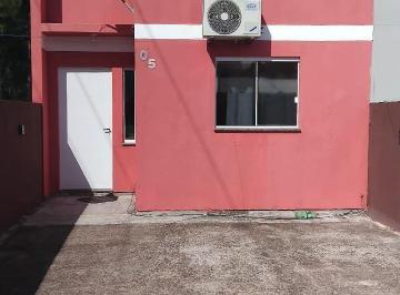 Casa · 64m² · 2 Quartos · 2 Vagas · Casa na praia