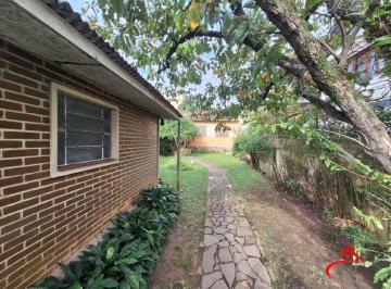 Casa · 213m² · 1 Quarto · 3 Vagas · Casa com Terreno de 213m² na Azenha em Porto Alegre