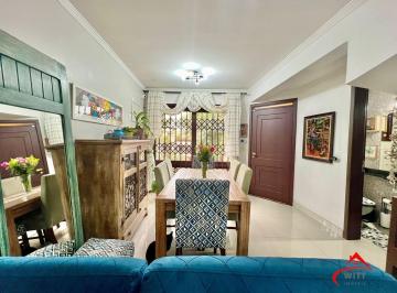 Casa · 163m² · 3 Quartos · 2 Vagas · Casa à Venda em Sarandi - 3 Dormitórios, 1 Suíte, 2 vagas