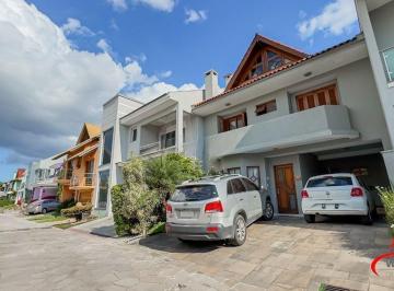 Casa · 300m² · 4 Quartos · 3 Vagas · Casa em Condomínio com 4 quartos, 1 suíte e 300m² à venda em Ecoville.