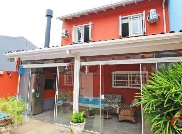 Casa · 210m² · 3 Quartos · 2 Vagas · Casa à venda - em Sarandi