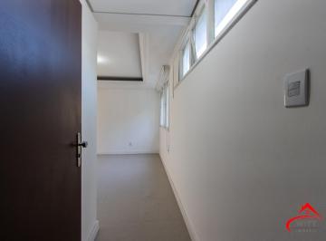 Apartamento · 100m² · 3 Quartos · Apartamento à venda no bairro Moinhos de Vento, em Porto Alegre – RS. Com área p