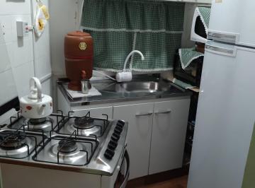 Apartamento · 30m² · Venda de estúdio semi mobiliado no Passo d'Areia por 135mil!