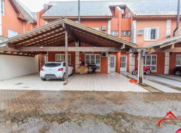 Casa · 140m² · 3 Quartos · 2 Vagas · Casa de condomínio, 3 dormitórios, 1 suíte e 2 vagas cobertas no bairro Teresópo