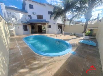 Casa · 325m² · 5 Quartos · 2 Vagas · Casa 5 dormitórios, 1 suíte,  piscina e 2 vaga de garagem em Canoas.