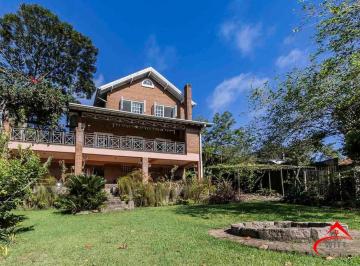1ip8xkk8taklme69fc44vrqrjw2k · Casa à venda - em Belém Novo
