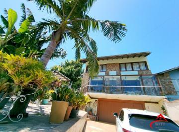 Casa · 250m² · 3 Quartos · 3 Vagas · Casa à venda - em Tristeza