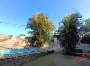 Casa · 100m² · 2 Quartos · 4 Vagas · Casa no bairro Jardim do Salso com 2 dormitórios e 4 vagas