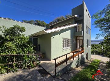 Casa · 211m² · 3 Quartos · 4 Vagas · Casa 3 dormitórios, 1 suíte, 4 vagas 210 m² privativos no Belém Novo.
