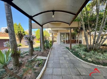 Apartamento · 65m² · 2 Quartos · 1 Vaga · Apartamento dois dormitórios ( uma suíte) garagem/depósito Bairro Menino Deus