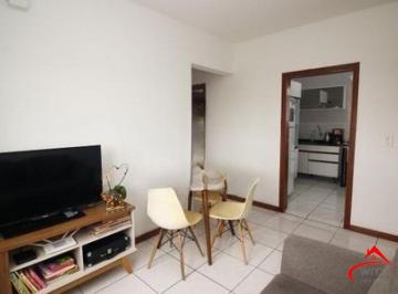 Apartamento · 48m² · 2 Quartos · Apartamento com 2 quartos, portaria 24 horas e churrasqueira no bairro Camaquã.