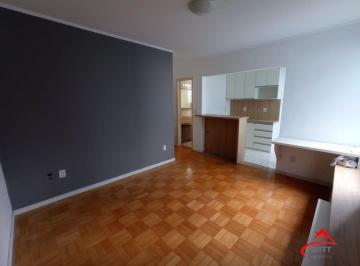 Apartamento · 43m² · 1 Quarto · Apartamento de 1 dormitório à venda em Menino Deus, Porto Alegre.