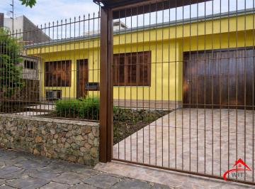 Casa · 111m² · 3 Quartos · 6 Vagas · Casa 3 Dormitórios com Suíte | Garagem 6 Carros | Pátio Amplo e Área Gourmet par
