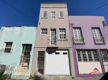 .jpg+2025-03-04 · Casa para Venda - 154m², 2 dormitórios, sendo 1 suites, 2 vagas - Cidade Baixa