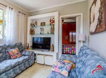 Casa · 90m² · 3 Quartos · 2 Vagas · Casa térrea com 3 dormitórios, amplo pátio e 2 vagas de garagem cobertas.