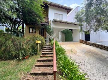 fachada · Casa à venda no Condomínio Recanto dos Paturis em Vinhedo - SP