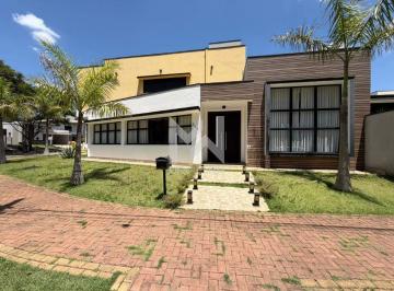 fachada · Casa à venda no Condomínio Reserva dos Vinhedos em Louveira/SP