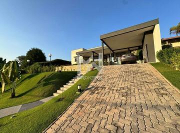 Fachada · Casa à venda no Condomínio Vila Hípica I em Vinhedo - SP