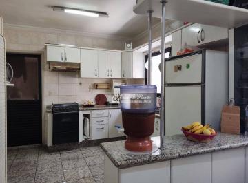 910f5675966647b3792df4327ee32dac208c7472 · Sobrado 3 suítes com quintal à Venda no Parque Renato Maia