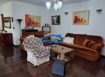 Casa · 500m² · 3 Vagas · Ótima casa térrea com 3 suítes 3 vaga quintal grande armários embutidos