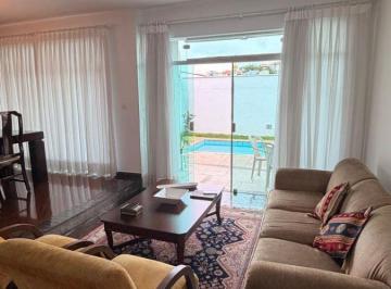 Casa de 3 quartos, São Paulo · Casa com 250 m² e 3 suítes à venda na Vila Andrade