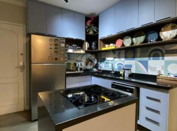 Apartamento · 76m² · 1 Quarto · 1 Vaga · Apartamento reformado com varanda 1 quarto quadra da praia na Aparecida Santos.