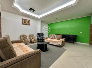 Casa · 360m² · 3 Quartos · 1 Vaga · Casa Linear 360² com 3 Quartos sendo 1 Suíte à Venda, 1 Vaga, Bairro Santa Mônica, Próximo a Avenida
