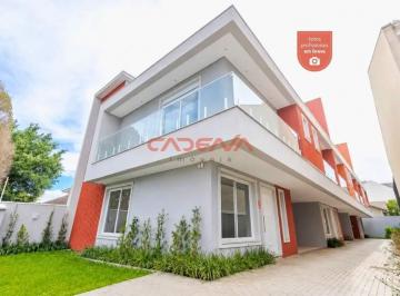 Casa · 218m² · 3 Quartos · 2 Vagas · Sobrado com 3 quartos e 2 vagas à venda no Boa Vista