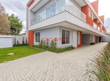 Casa · 212m² · 3 Quartos · 2 Vagas · Sobrado com 3 quartos e 2 vagas à venda no Boa Vista