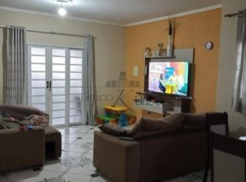Casa · 360m² · 3 Quartos · 3 Vagas · Casa - Jardim Maria Amélia - 230m² - 3 Dormitórios.