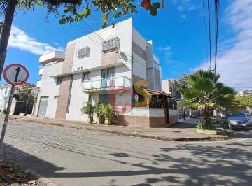 Casa · 250m² · 4 Quartos · Alugo Casa com 03 Pavimentos na Cidade Nova - Ilhéus