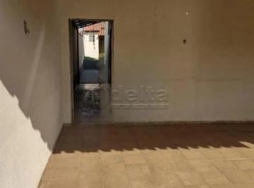 Casa · 300m² · 3 Quartos · 2 Vagas · Casa residencial disponível para venda no bairro Santa Mônica em Uberlândia-MG