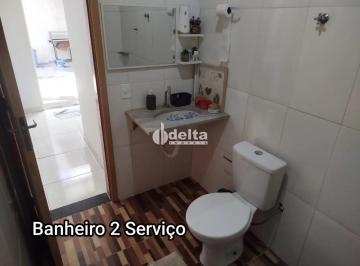 Casa · 300m² · 6 Quartos · 2 Vagas · Casa com 3 quartos disponível para venda no bairro Taiaman em Uberlândia MG