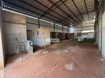Comercial · 440m² · 4 Vagas · Galpão disponível para locação e venda no bairro Alto Umuarama em Uberlândia-MG