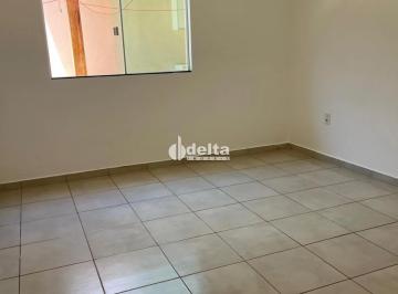 Casa · 360m² · 3 Quartos · 2 Vagas · Casa disponível para venda no bairro Santa Mônica em Uberlândia-MG