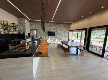 Rural · 7500m² · 5 Quartos · 5 Vagas · Chácara disponível para locação e venda no bairro Chácaras Eldorado em Uberlândia-MG