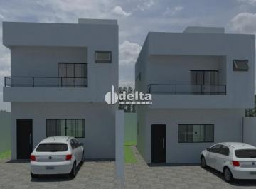 Casa · 145m² · 3 Quartos · 2 Vagas · Casa residencial com 3 quartos sendo 1 suíte disponível para venda no bairro Gravatás em Uberlândia-