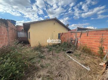Casa · 250m² · 3 Quartos · 1 Vaga · Casa residencial  disponível para venda no bairro Panorama em Uberlândia-MG