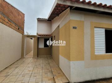 Casa · 120m² · 3 Quartos · 2 Vagas · Casa em condominio com 3 quartos disponível para venda no bairro Aclimação em Uberlândia-MG.