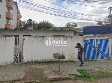 Terreno · 450m² · Terreno disponível para venda no bairro Saraiva em Uberlândia-MG