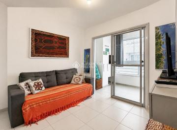 Apartamento · 67m² · 2 Quartos · 1 Vaga · Apartamento mobiliado com 2 dormitórios em Canasvieiras, a 700 metros da praia.