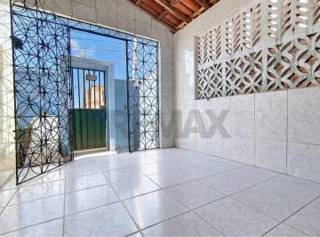 Casa · 85m² · 3 Quartos · Casa à venda em Pajuçara - Oportunidade única!