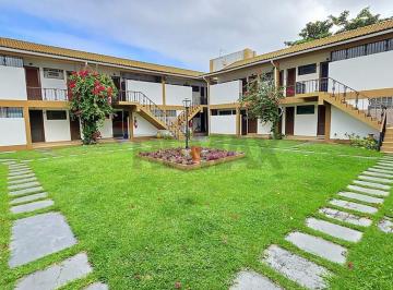 Casa · 55m² · 1 Quarto · 2 Vagas · Seu Refúgio em Cabo Frio: À Casa em Condomínio Charmoso