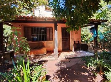 Casa · 100m² · 5 Quartos · 3 Vagas · À venda chácara arborizada com casa com terreno na Rasa, em Armação dos Búzios RJ