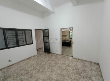 Casa · 70m² · 2 Quartos · Casa com 70m², 2 dormitórios, sala, cozinha, banheiro e área de serviço.