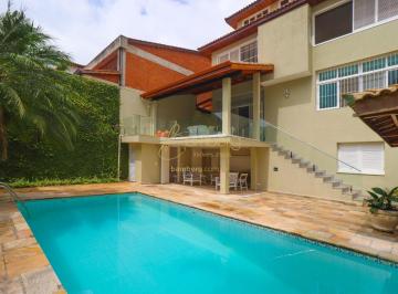 Casa · 380m² · 4 Quartos · 4 Vagas · Casa no Jardim Leonor com 4 suítes, piscina e área gourmet
