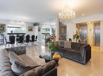 Apartamento · 385m² · 3 Quartos · 6 Vagas · Excelente localização, espaçoso 3 suítes 6 vagas e depósito!