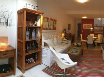 Casa · 220m² · 3 Quartos · REQUINTE E BOM GOSTO EM CASA DE VILA