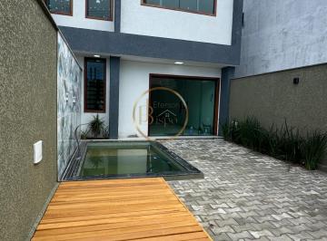 Casa · 113m² · 2 Quartos · 2 Vagas · Casa Duplex em Mira Porto, Porto Seguro | 2 Suítes, 113m²